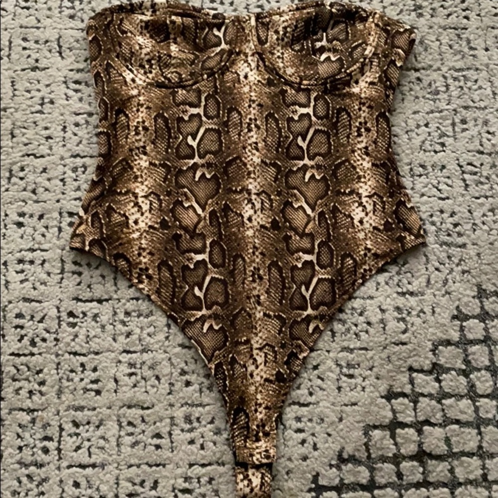New Fashion Nova bodysuit